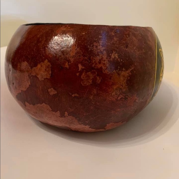 Handcrafted gourd - Picture 6 of 7